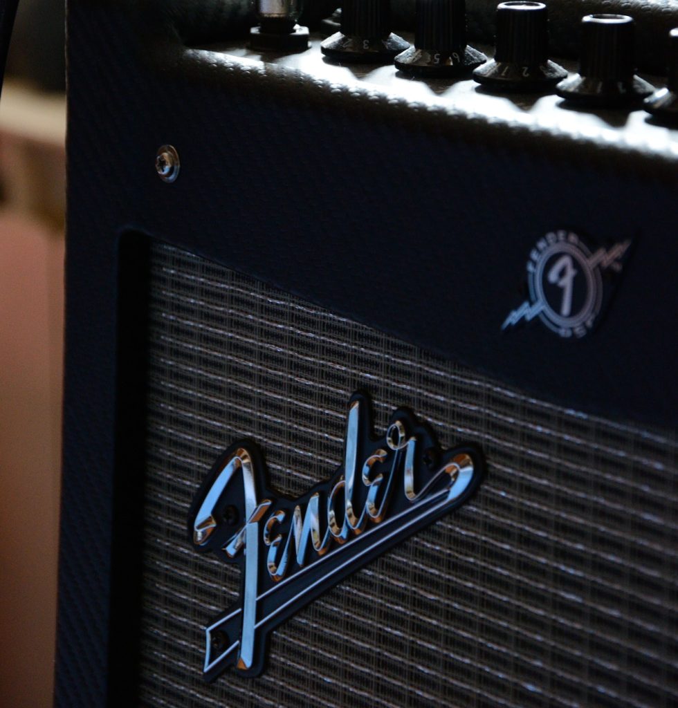 I hope a 2x10 vibrolux tonemaster is coming out soon. Fender Vibrolux - Master-Gitarre.de